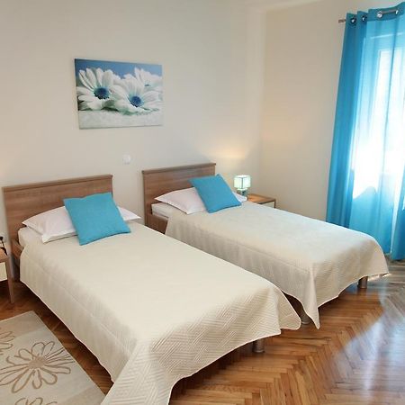 Apartment Biocic Трогир Стая снимка